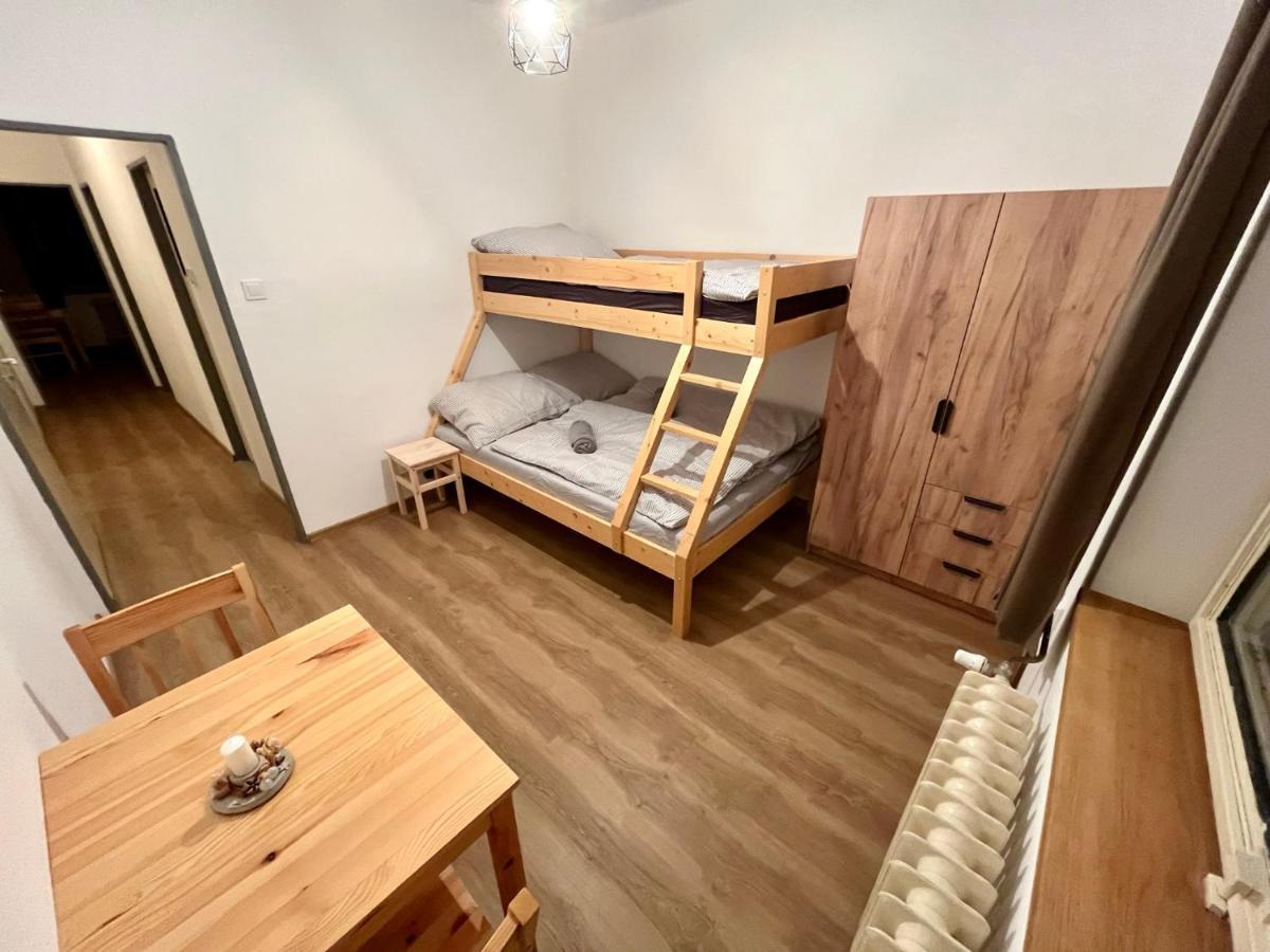 O Tom Nevim Apartment *