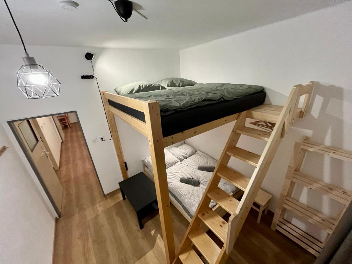 O Tom Nevim Apartment