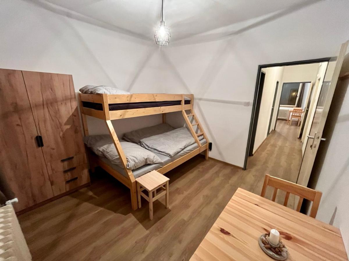Apartment O Tom Nevim