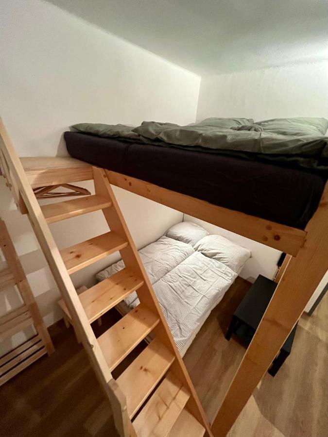 O Tom Nevim Apartment *