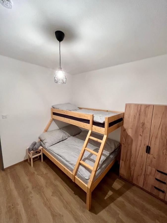 O Tom Nevim Apartment *